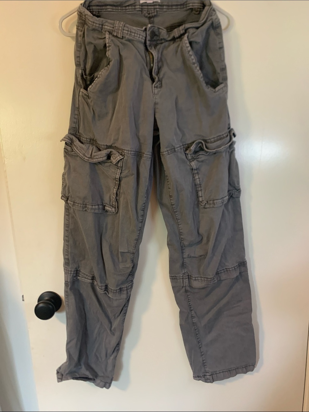 Garage Women's Gray Straight-Leg Cargo Pants